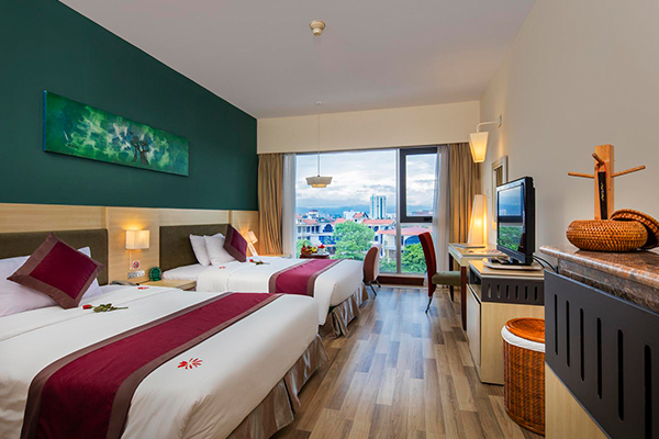 Saigon Phong Nha Hotel