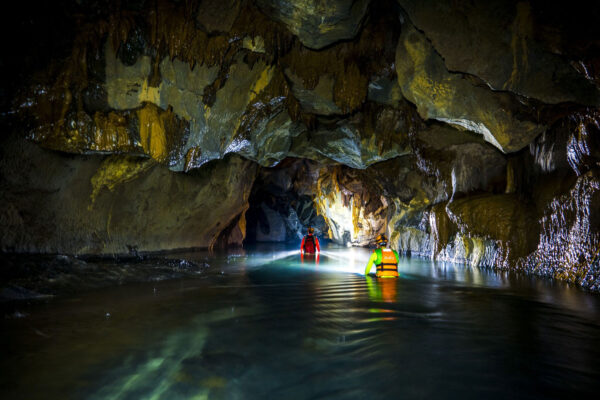 Hang Va Expedition 2 Days