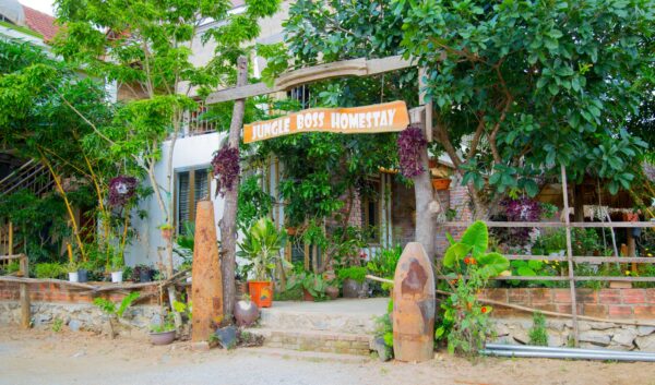 Jungle Boss Homestay